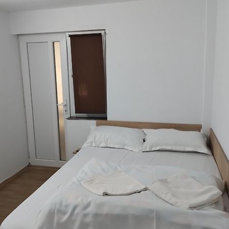 Hotel La Mariana Vama Veche Zimmer foto